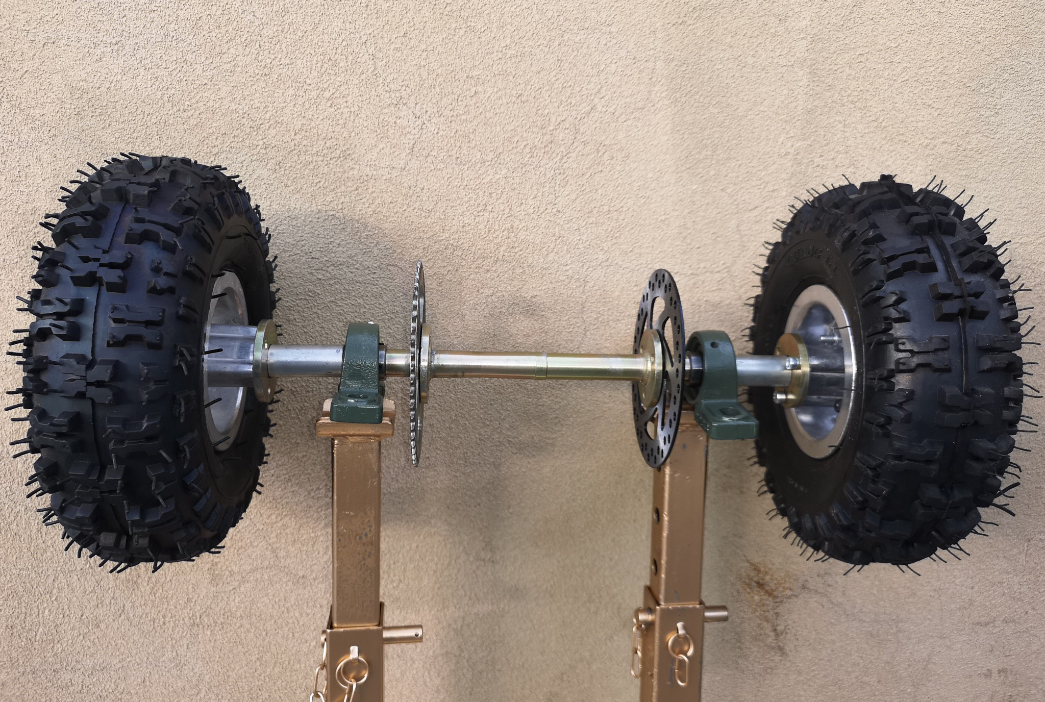 (1 Week Lead Time) 26" Rock Trike Axle with Hardware